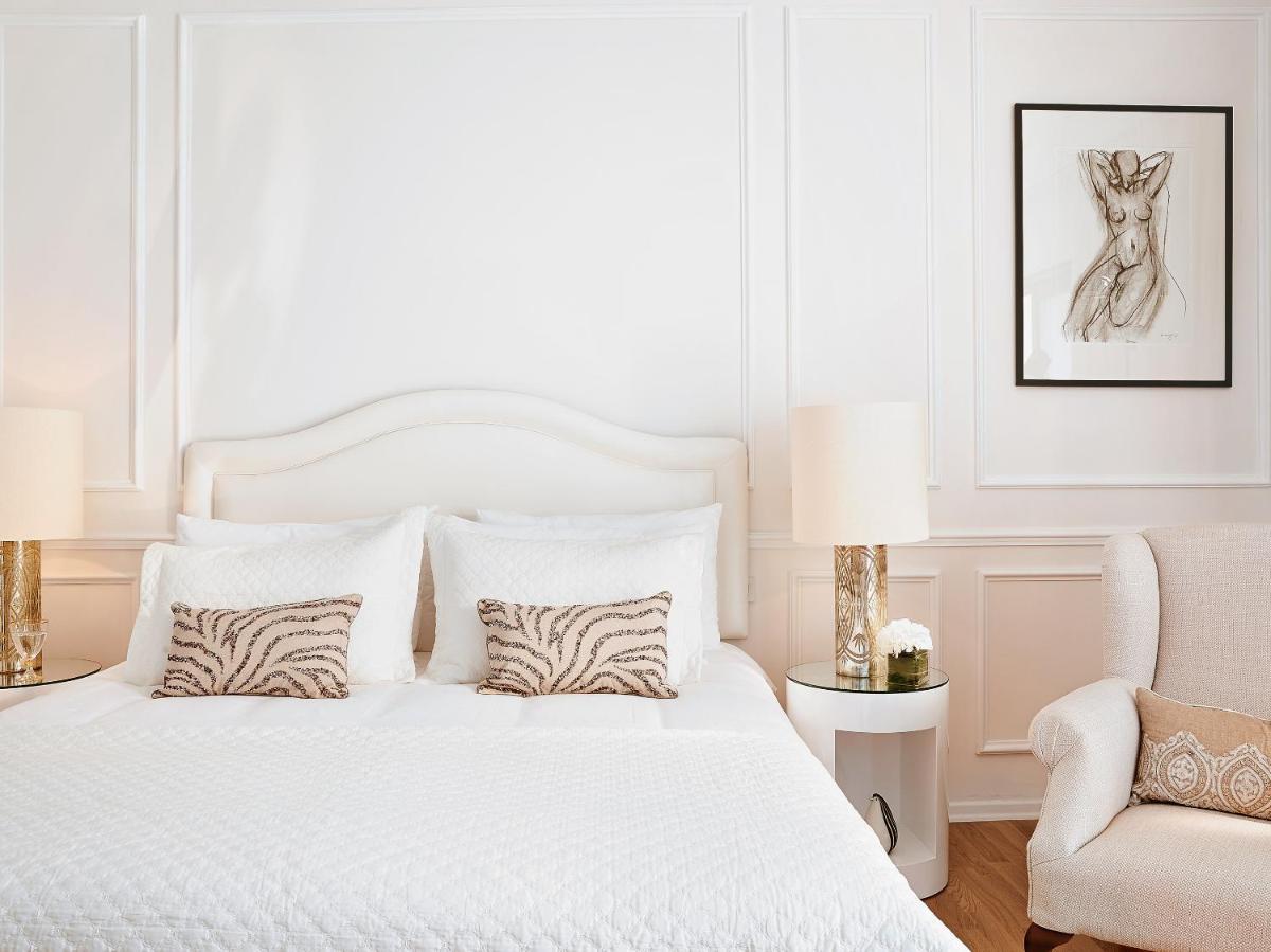 Corfu Imperial, A Resort to Live