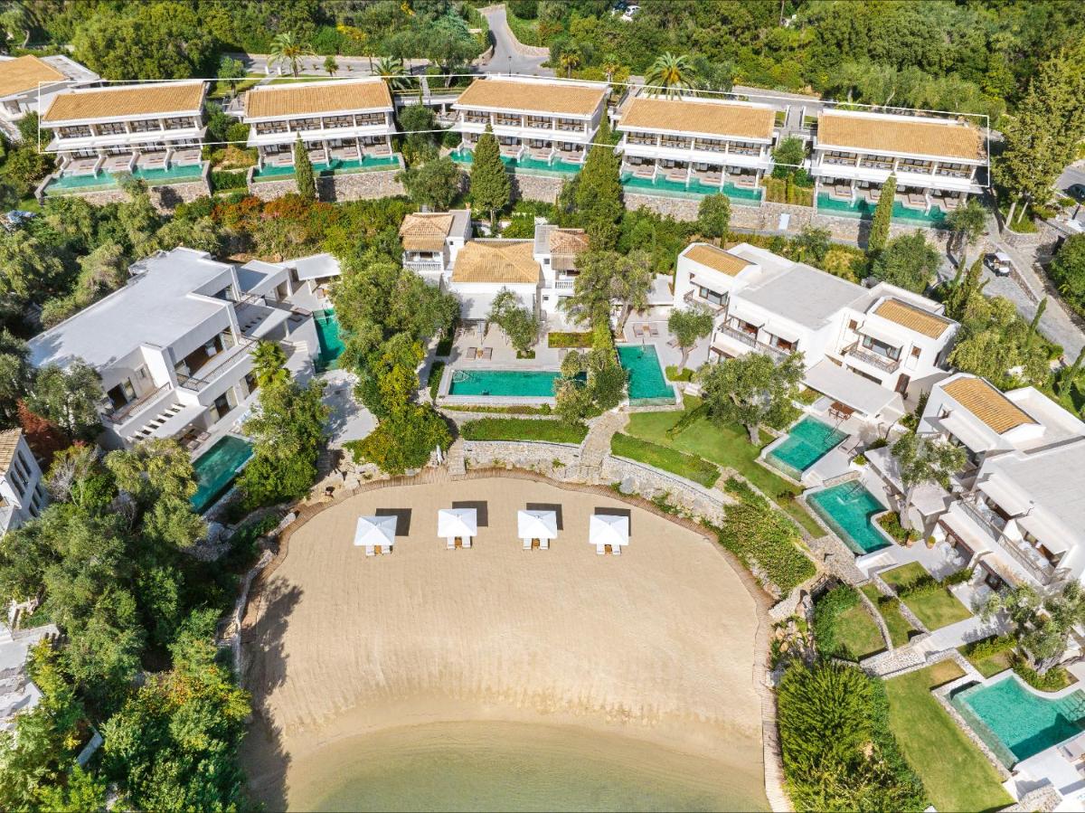 Corfu Imperial, A Resort to Live