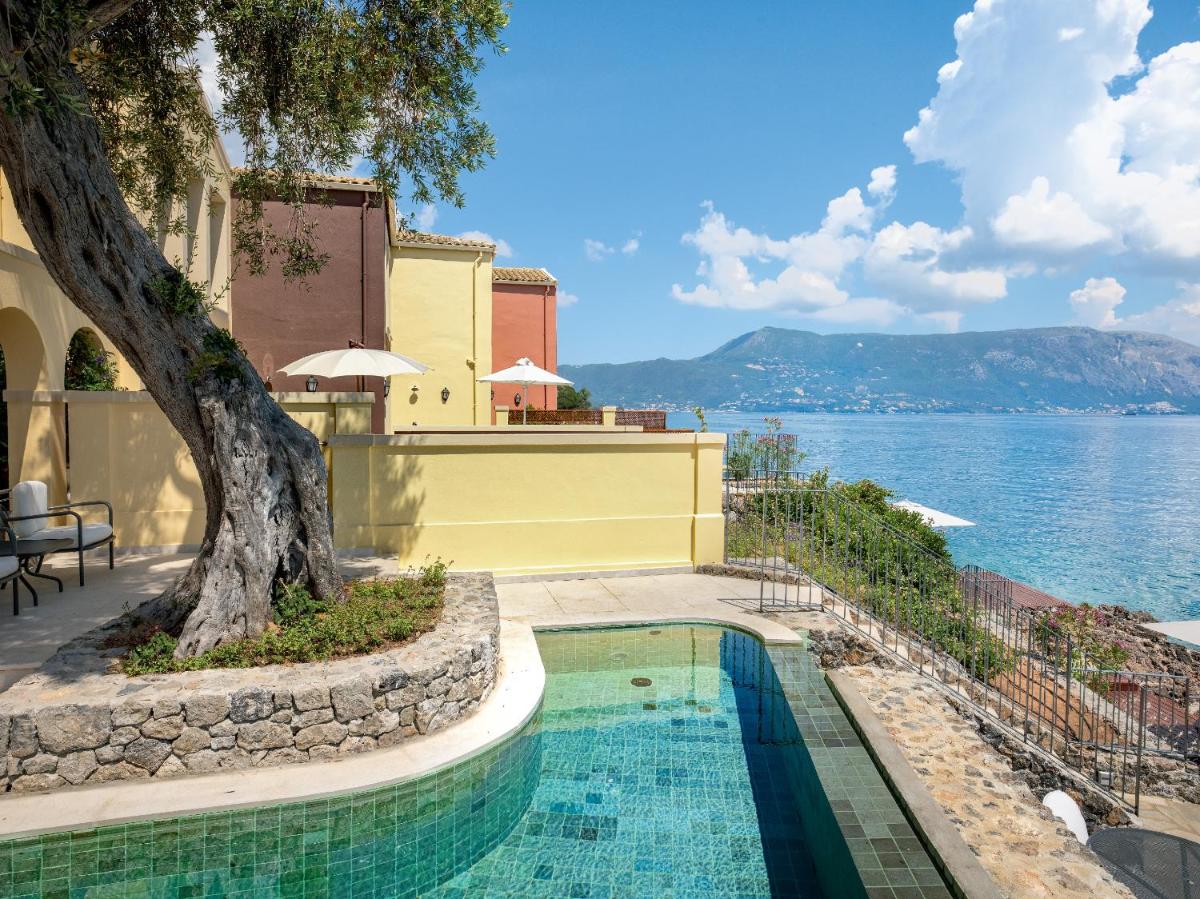 Corfu Imperial, A Resort to Live