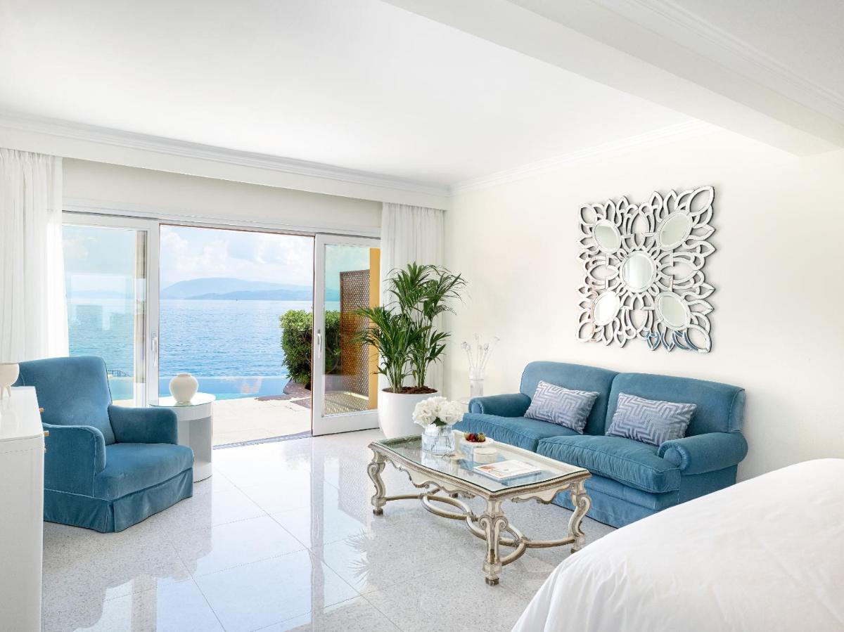 Corfu Imperial, A Resort to Live