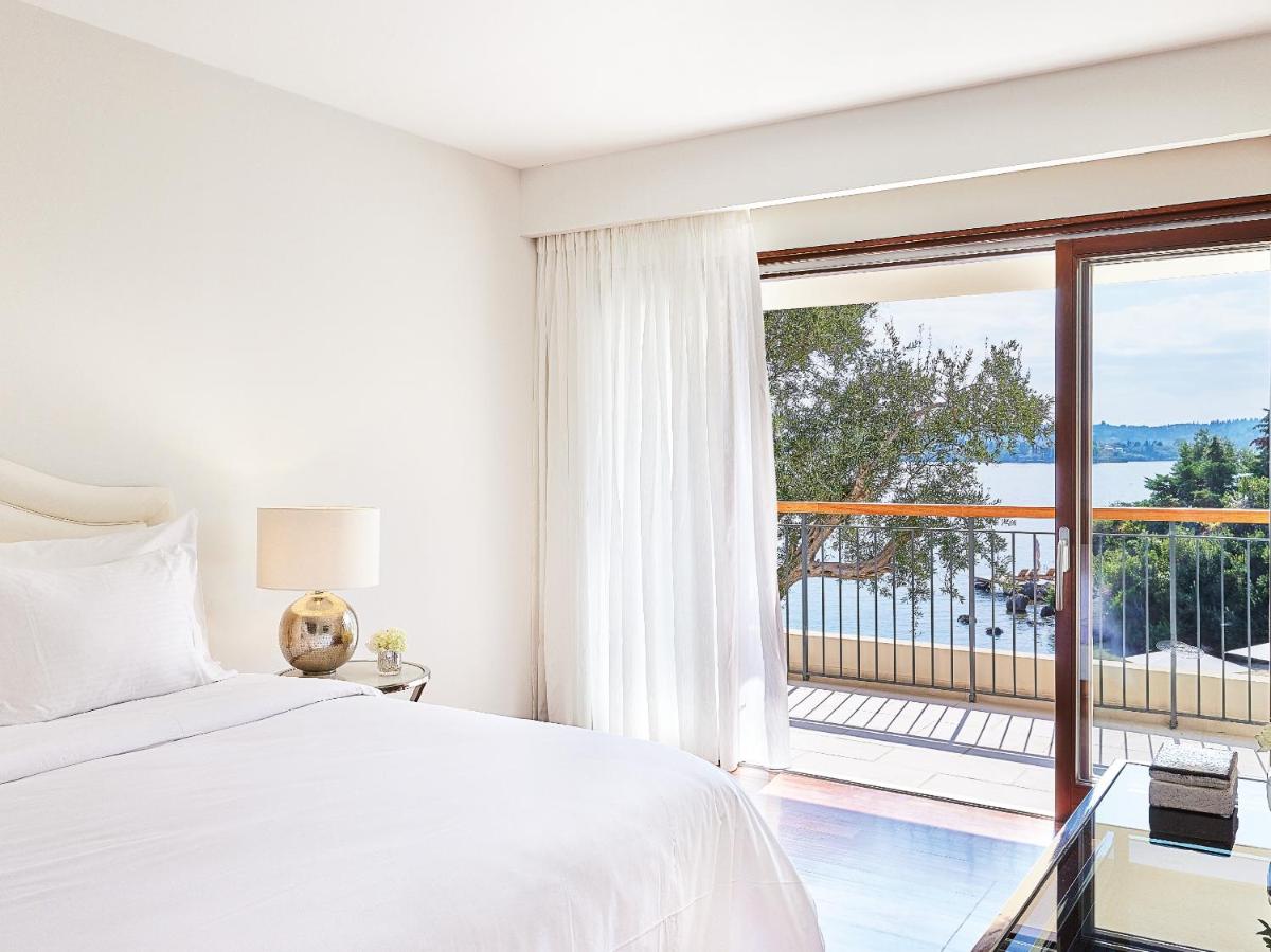 Corfu Imperial, A Resort to Live