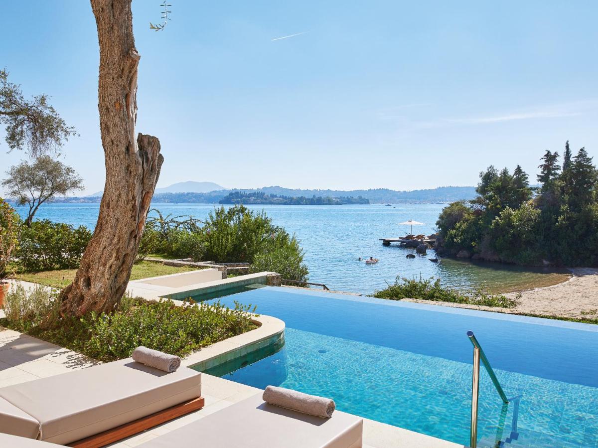 Corfu Imperial, A Resort to Live