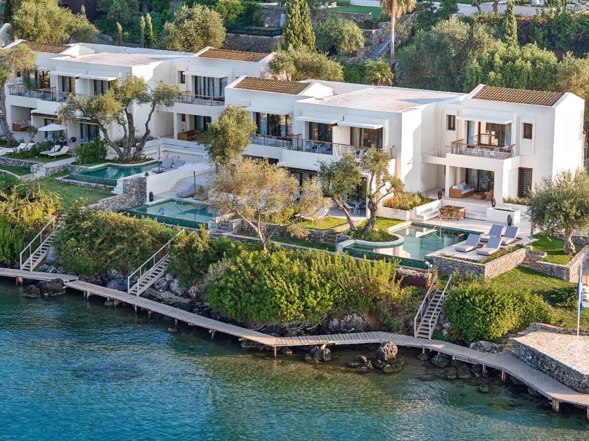 Corfu Imperial, A Resort to Live
