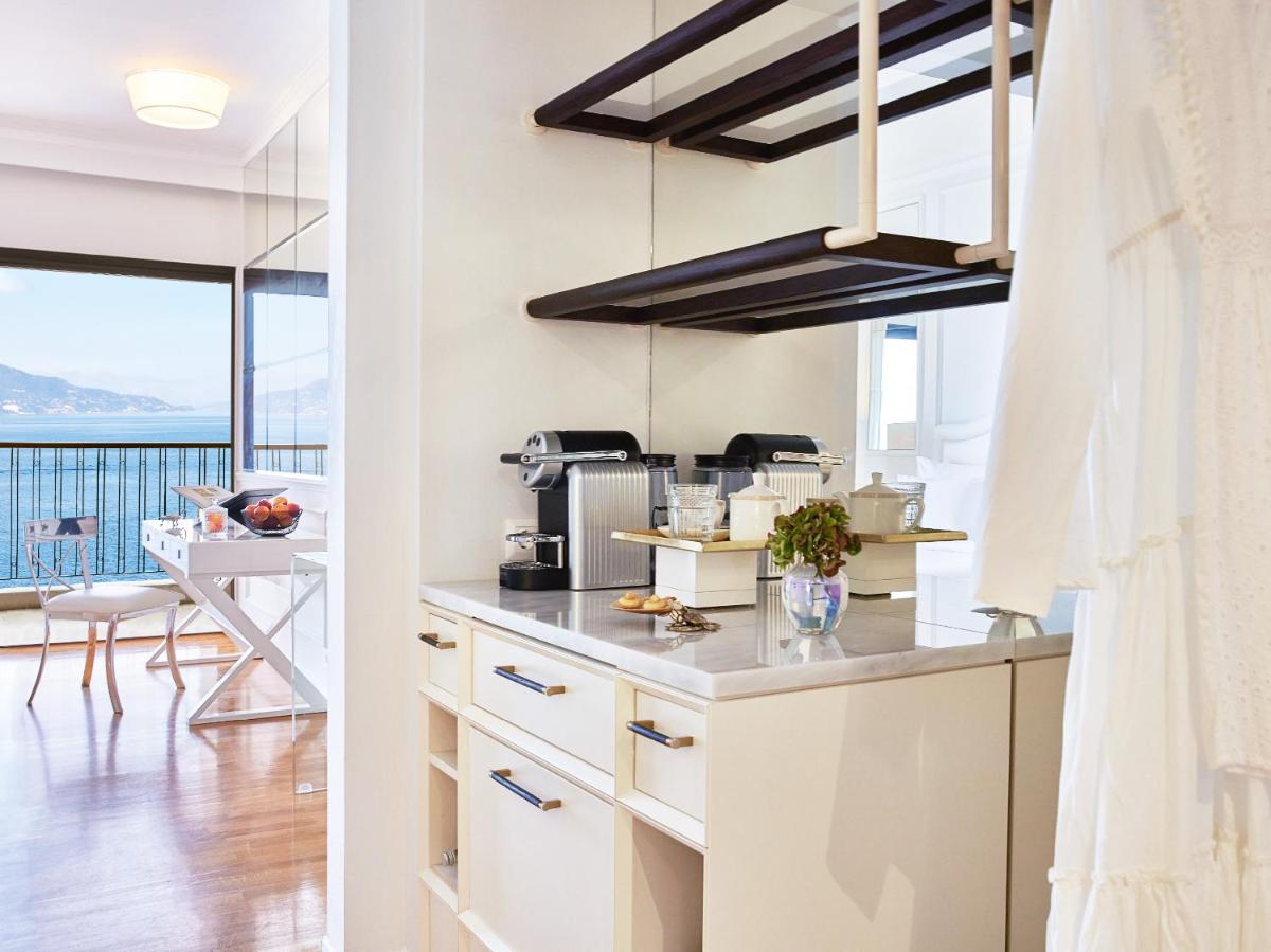 Corfu Imperial, A Resort to Live