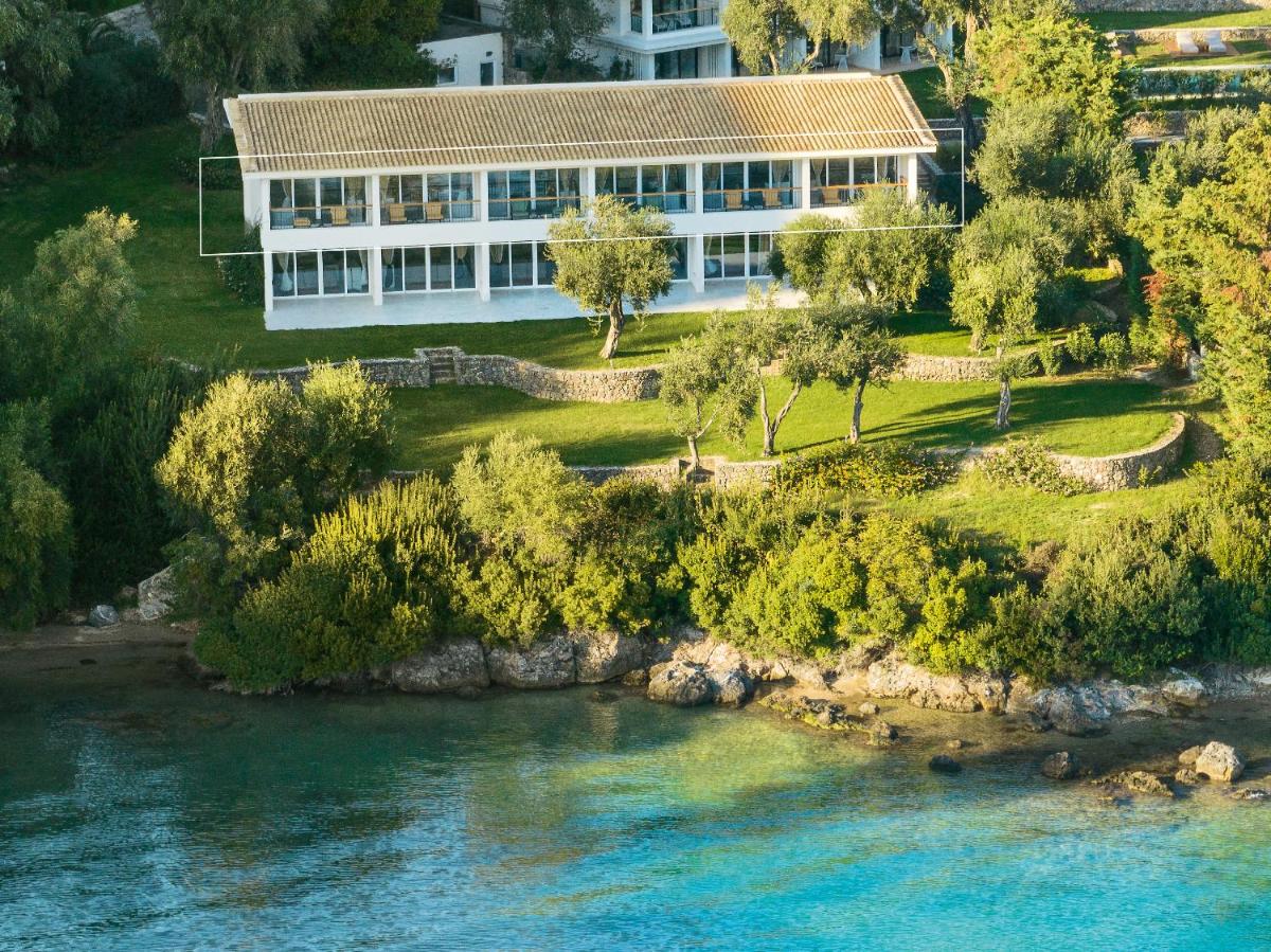Corfu Imperial, A Resort to Live