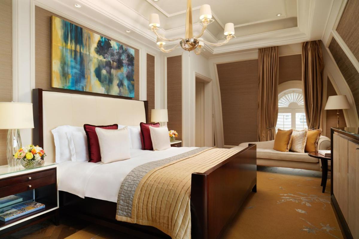 Corinthia London