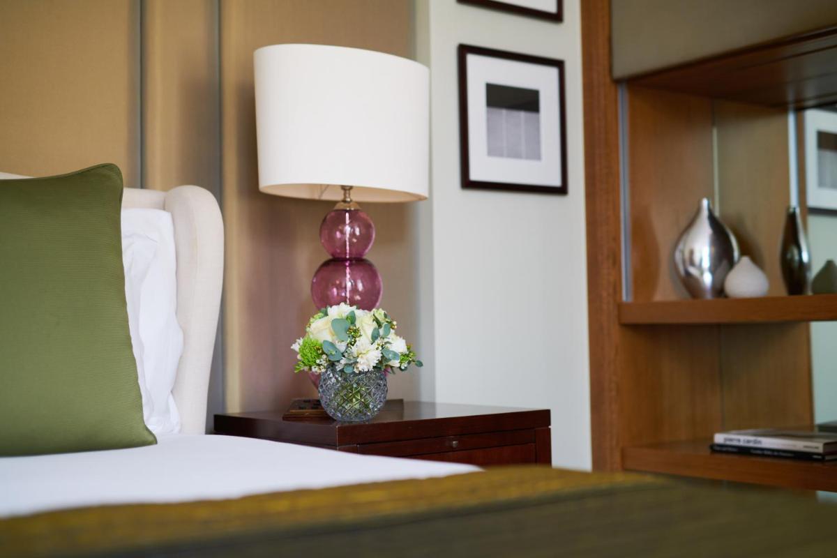 Corinthia London