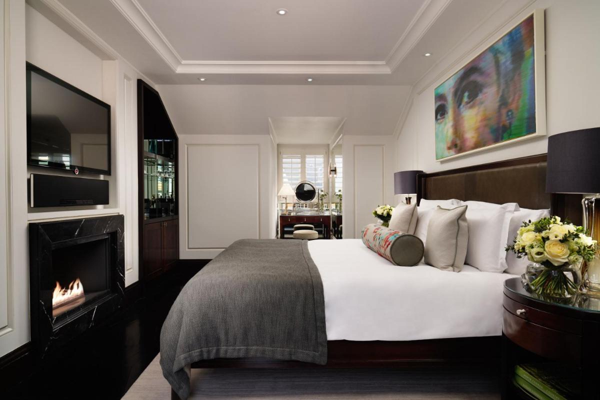Corinthia London