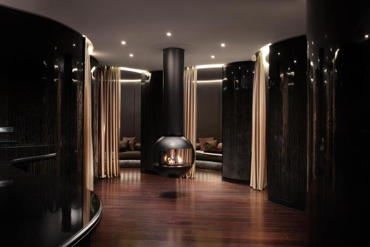 Corinthia London