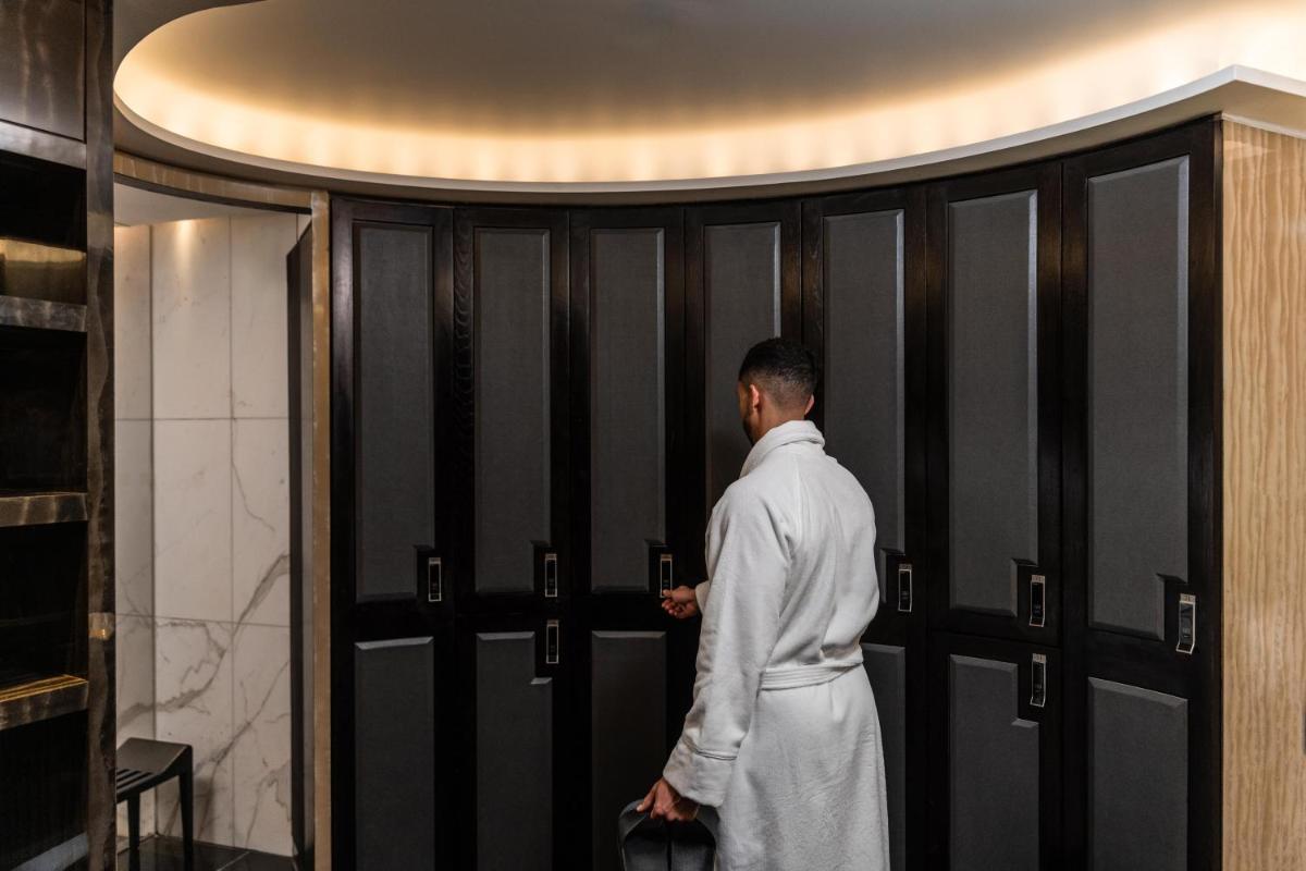 Corinthia London