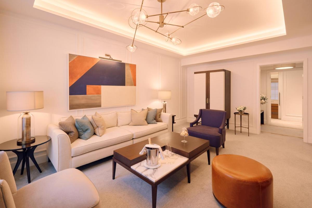 Corinthia London