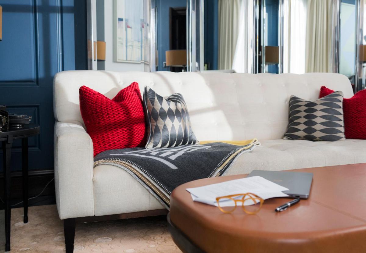 Corinthia London