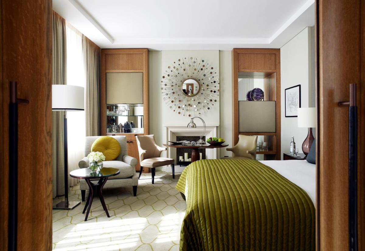 Corinthia London
