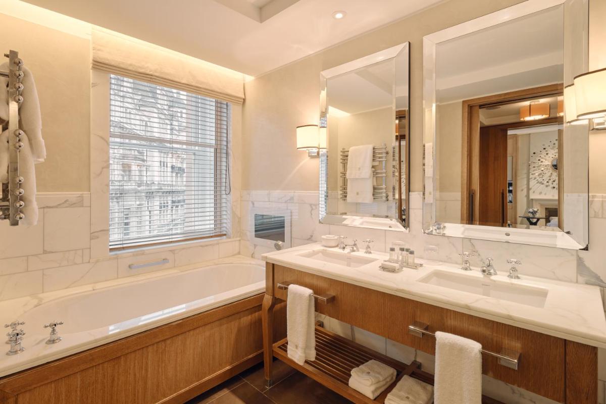 Corinthia London