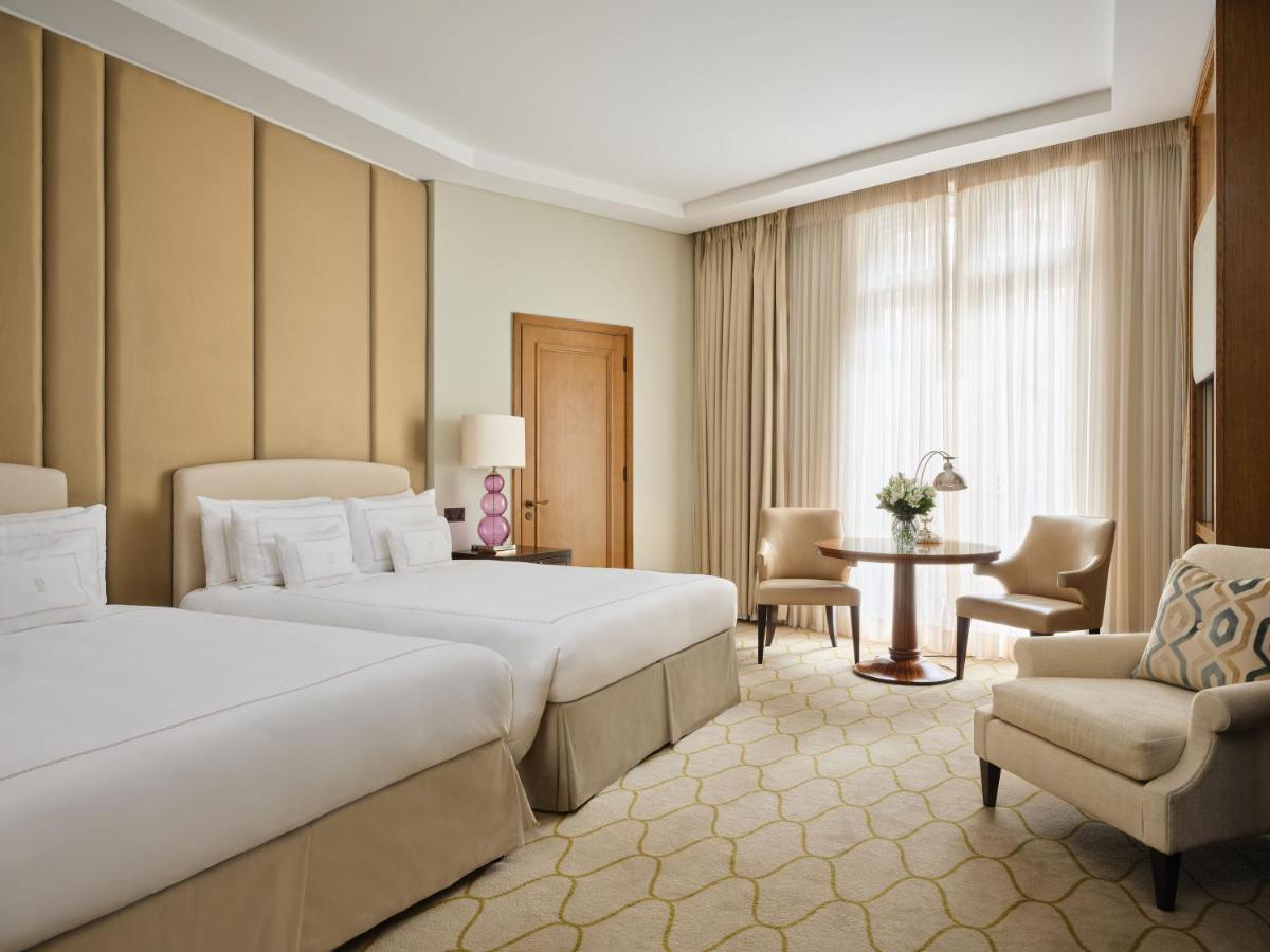 Corinthia London