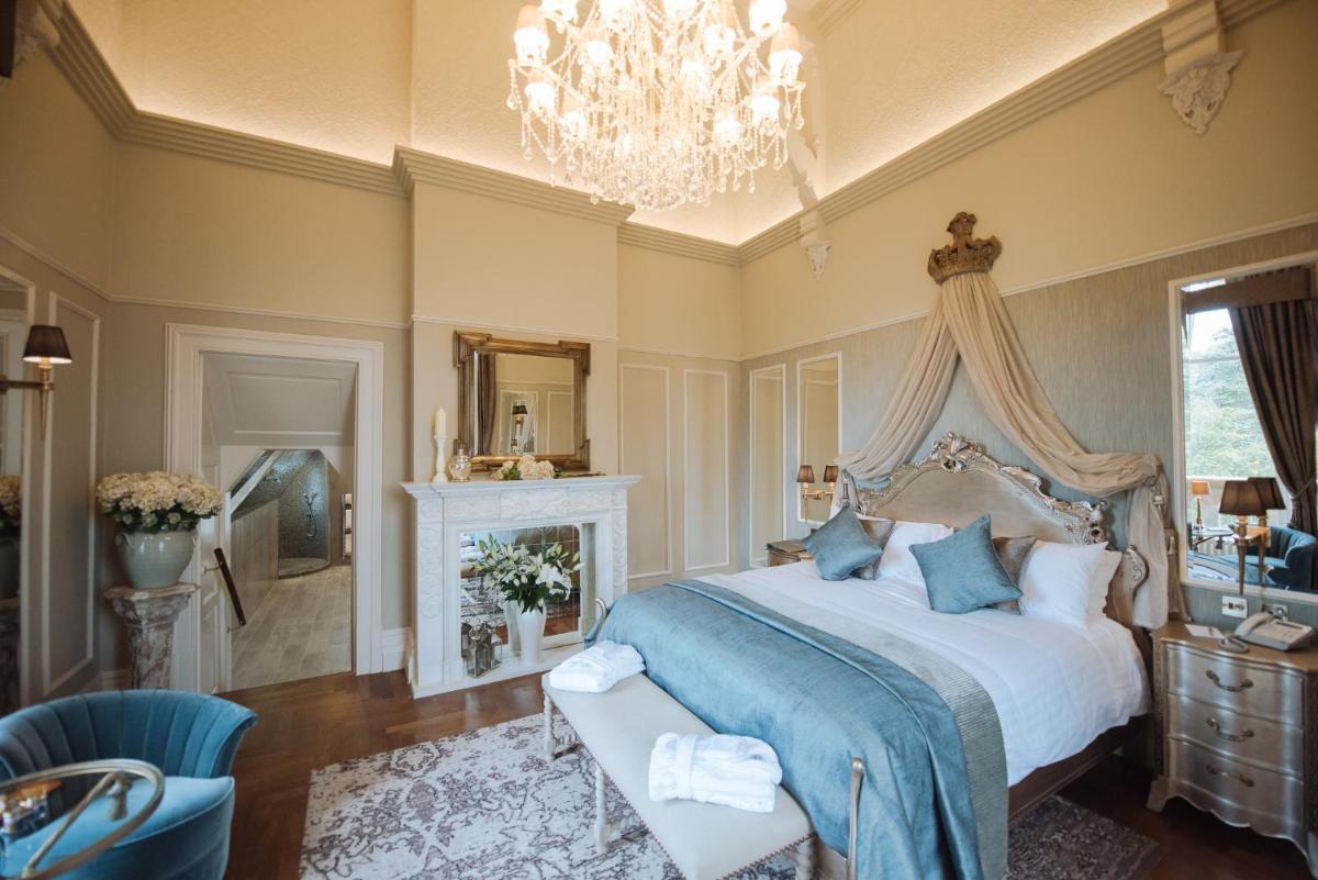 Cornhill Castle