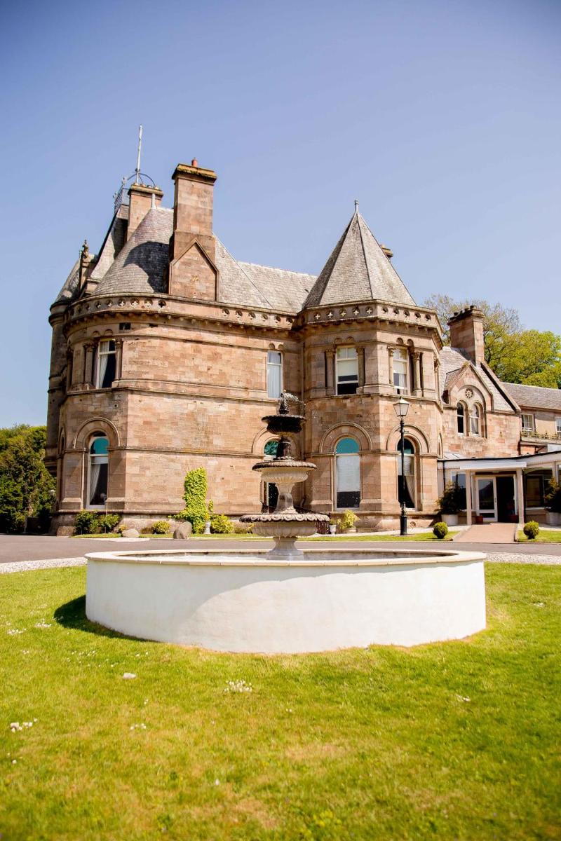 Cornhill Castle