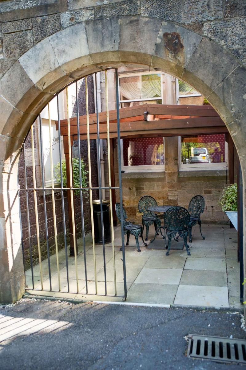 Cornhill Castle