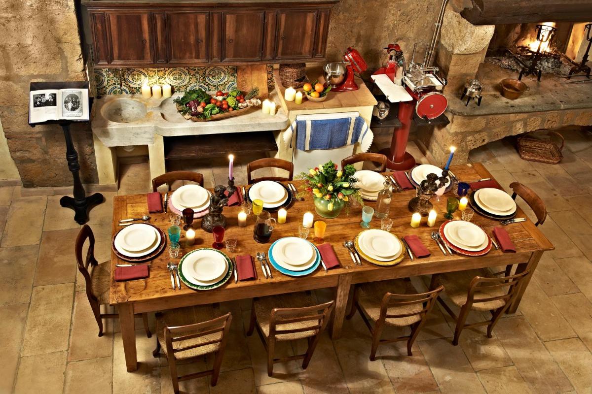 Corte della Maestà Antica Residenza