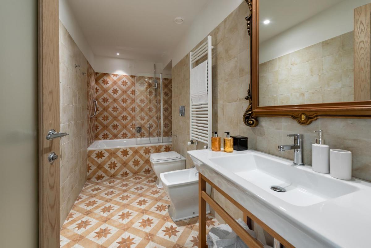 Corte Realdi Luxury Rooms Torino