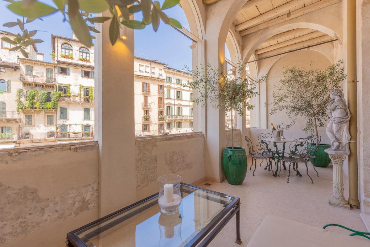 Corte Realdi Suites Piazza Erbe