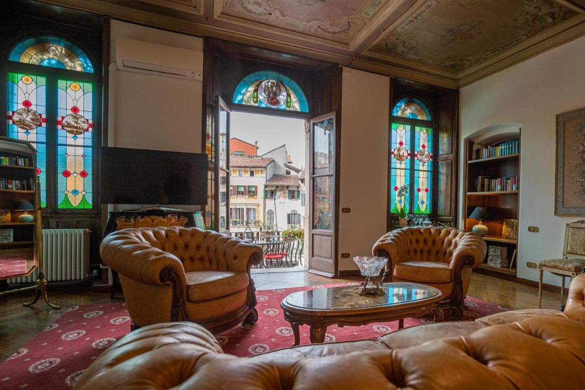 Corte Realdi Suites Piazza Erbe