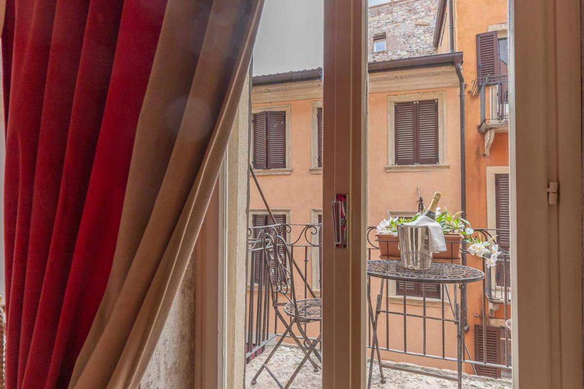 Corte Realdi Suites Piazza Erbe