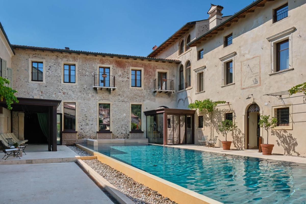 Corte Regia Relais & Spa