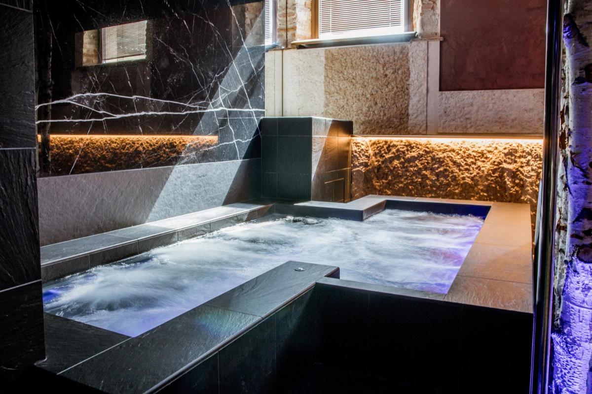 Corte Regia Relais & Spa