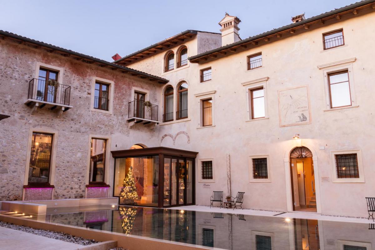 Corte Regia Relais & Spa