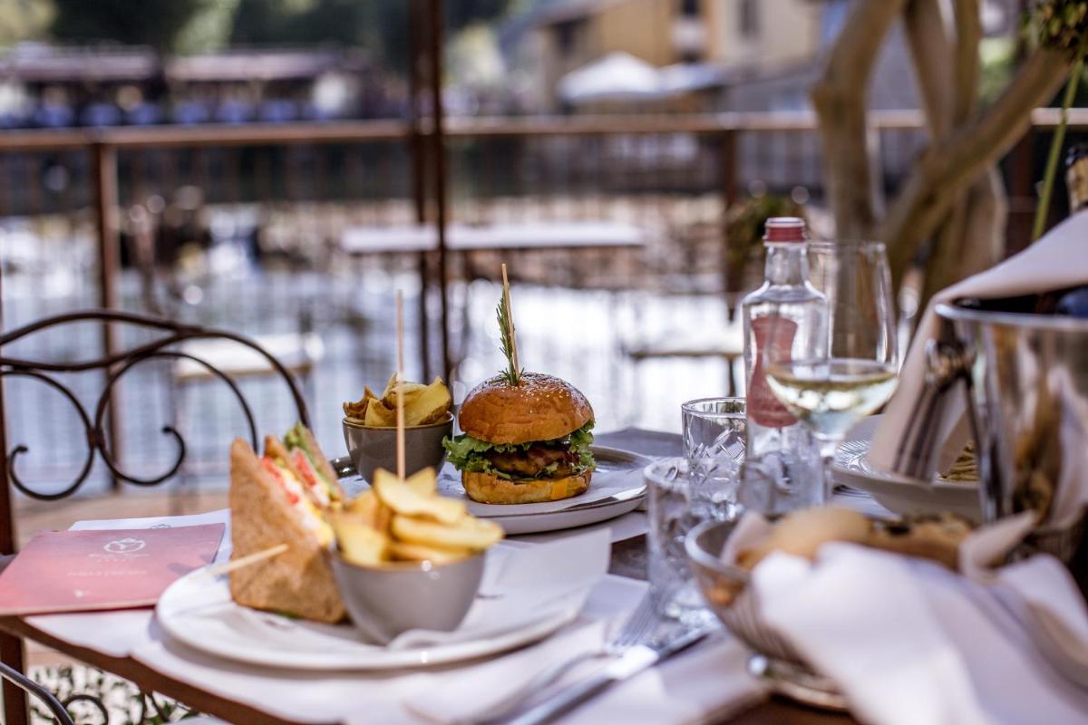 Corte Regia Relais & Spa