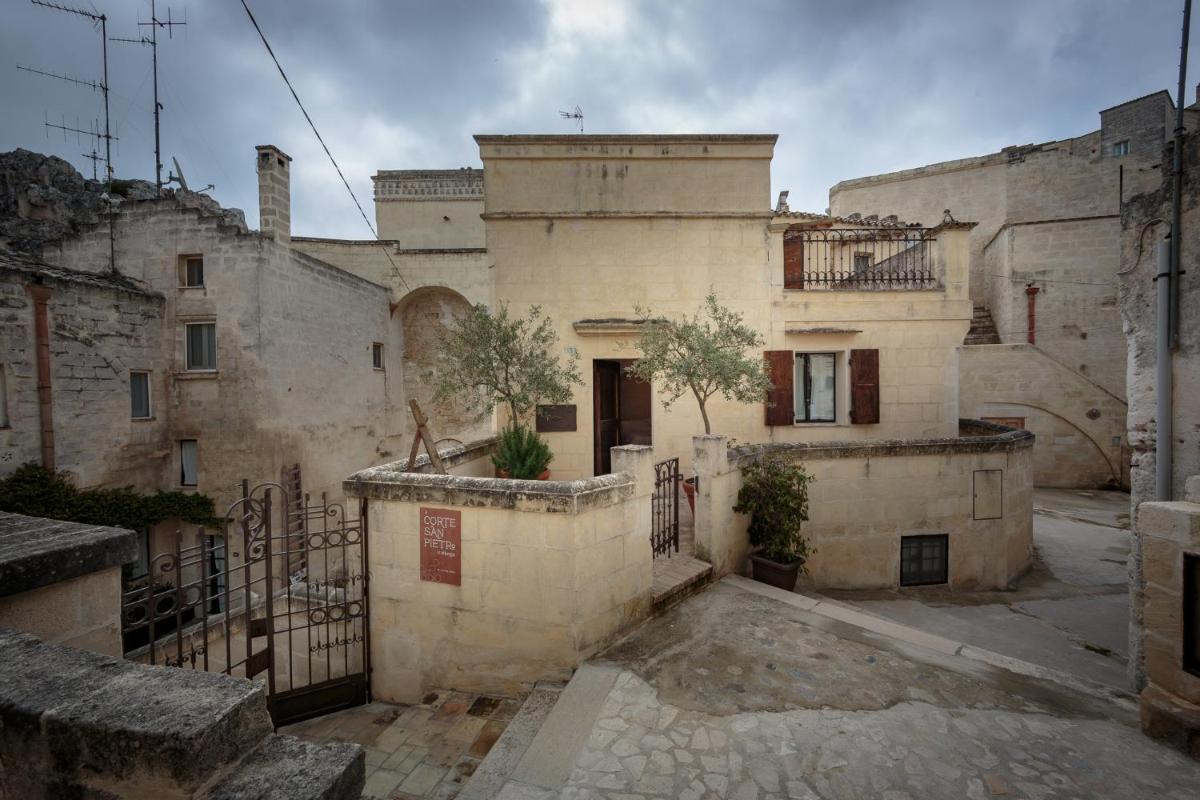 Corte San Pietro