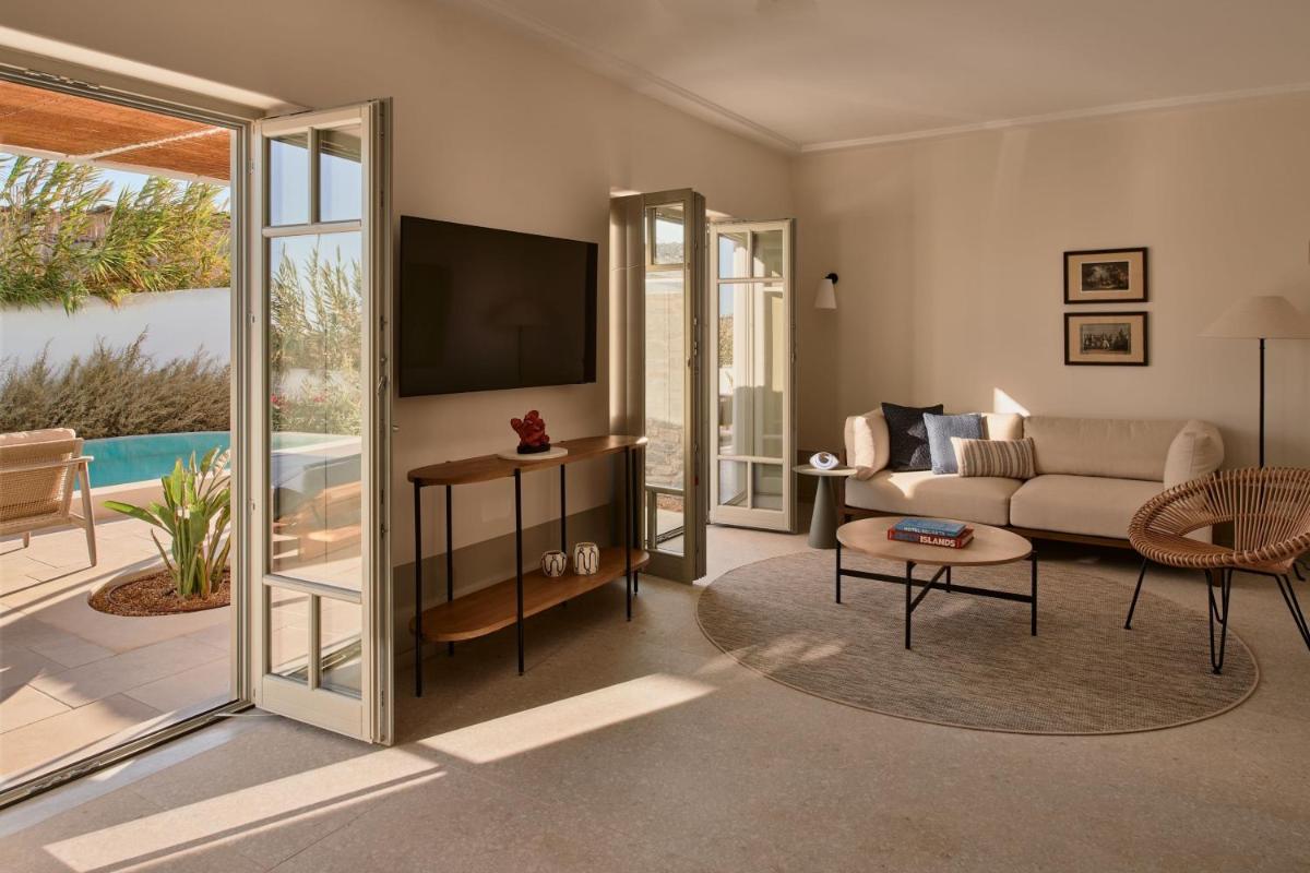 Cosme, a Luxury Collection Resort, Paros