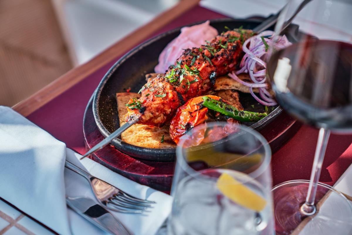 Cosme, a Luxury Collection Resort, Paros