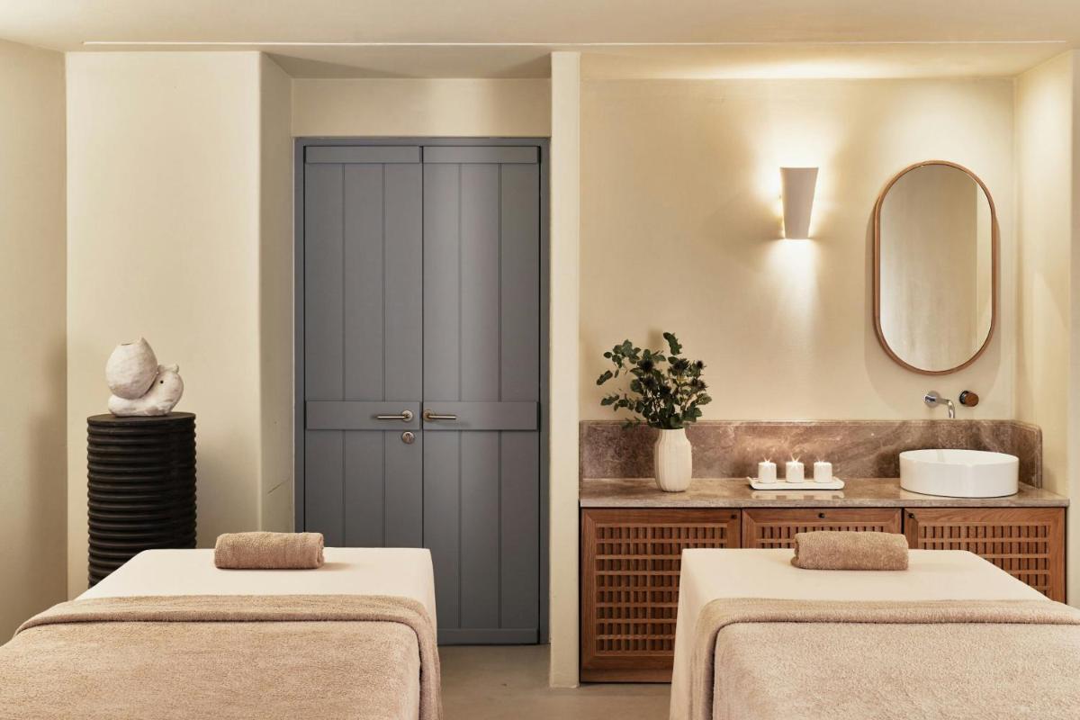 Cosme, a Luxury Collection Resort, Paros