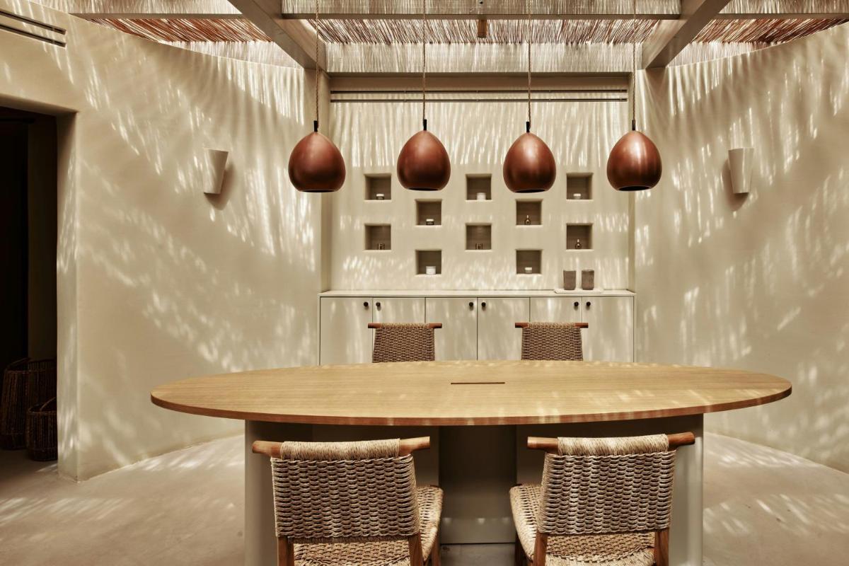 Cosme, a Luxury Collection Resort, Paros