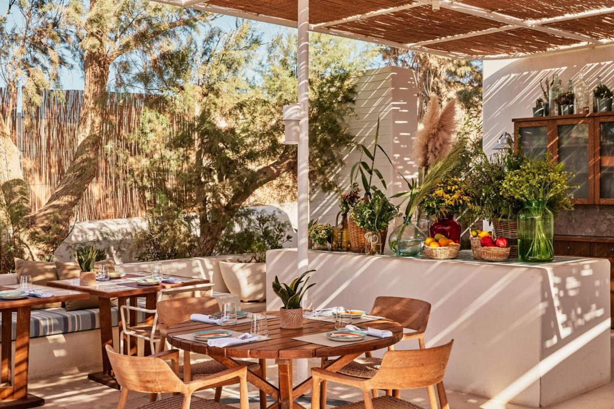 Cosme, a Luxury Collection Resort, Paros