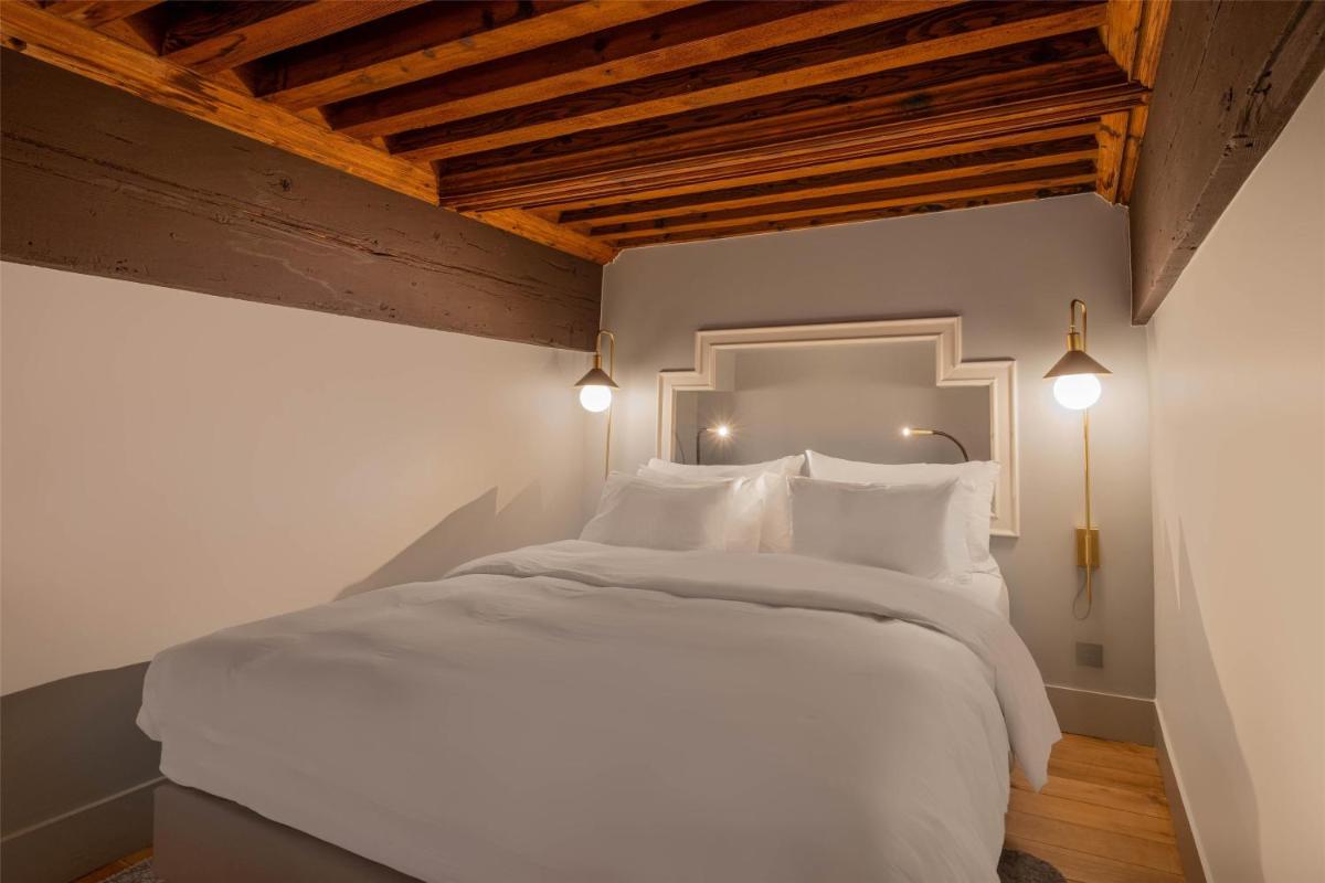 Cour des Loges Lyon, A Radisson Collection Hotel