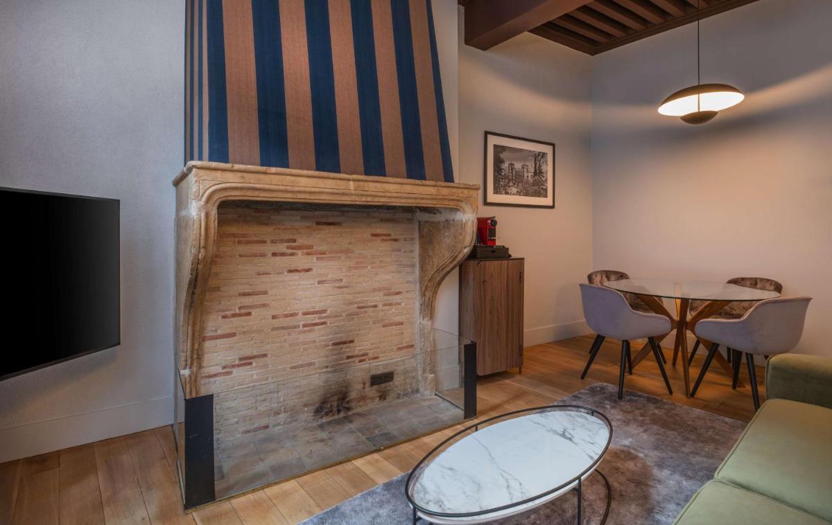 Cour des Loges Lyon, A Radisson Collection Hotel