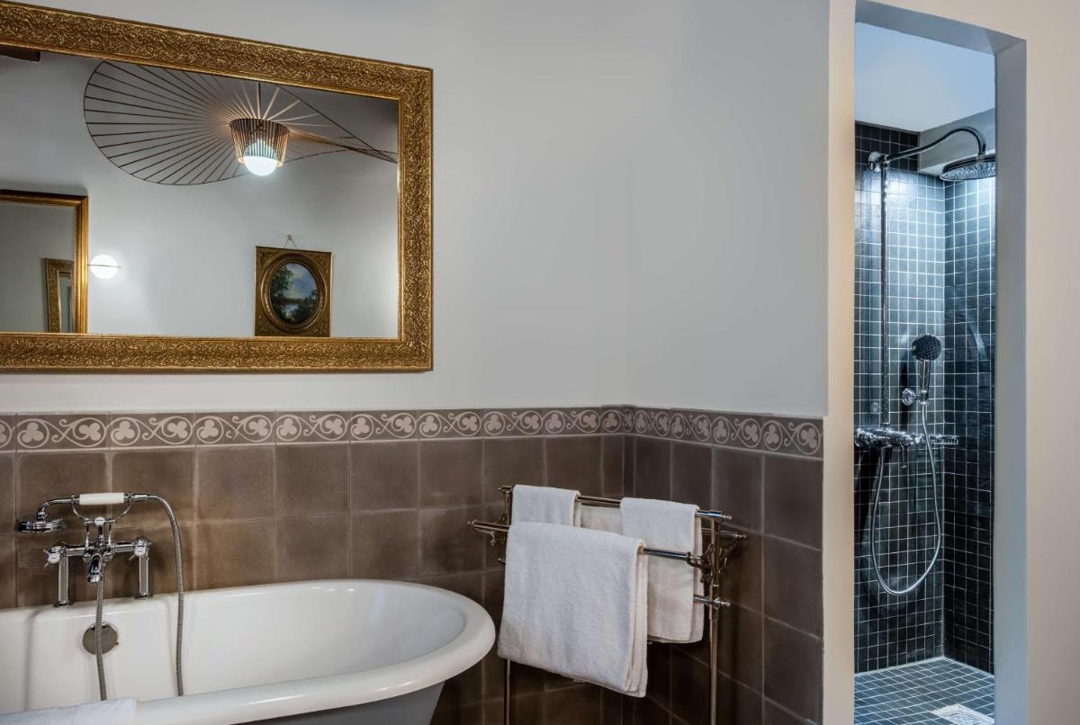 Cour des Loges Lyon, A Radisson Collection Hotel