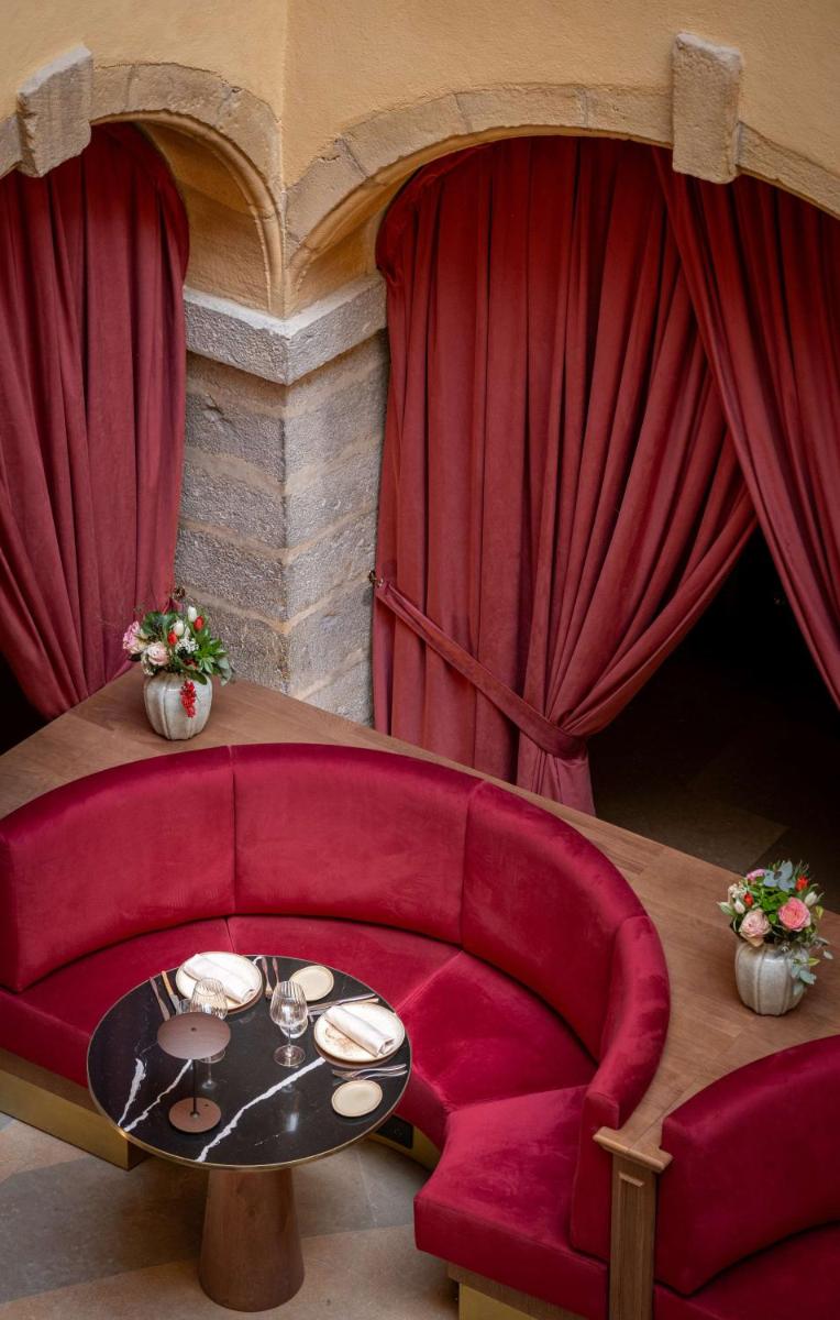 Cour des Loges Lyon, A Radisson Collection Hotel