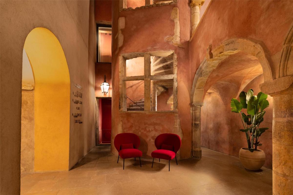 Cour des Loges Lyon, A Radisson Collection Hotel