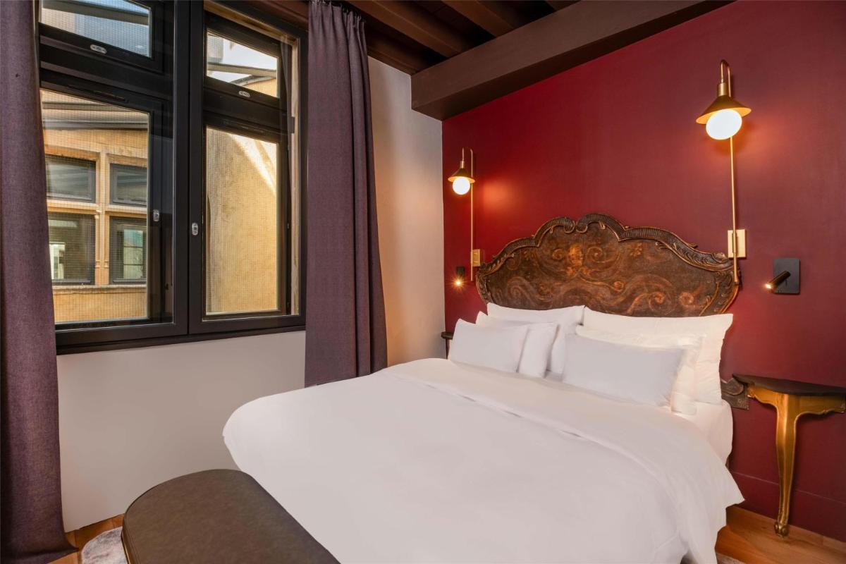 Cour des Loges Lyon, A Radisson Collection Hotel