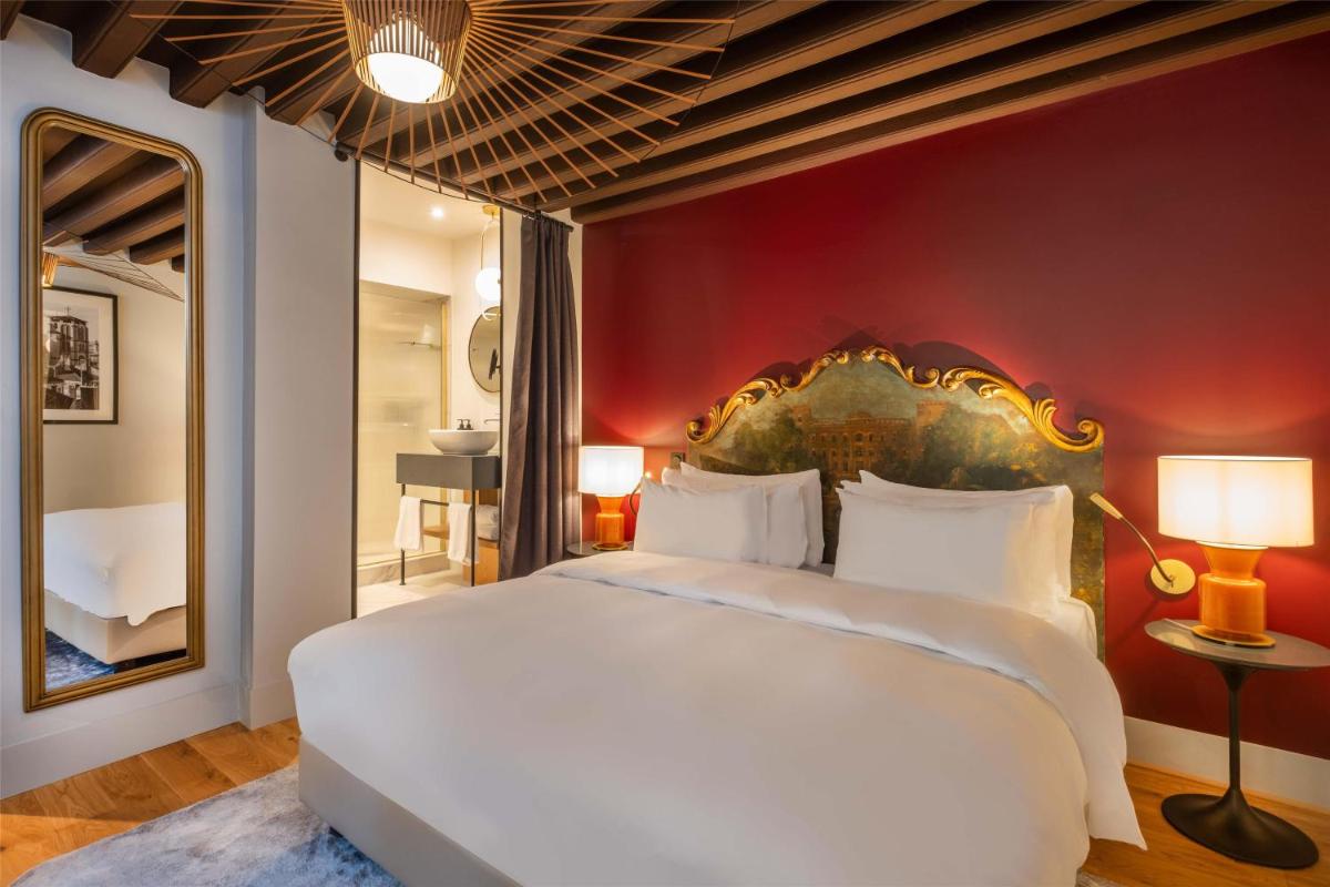 Cour des Loges Lyon, A Radisson Collection Hotel