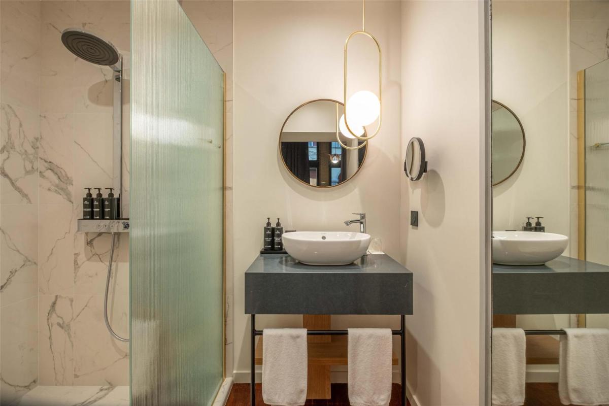 Cour des Loges Lyon, A Radisson Collection Hotel