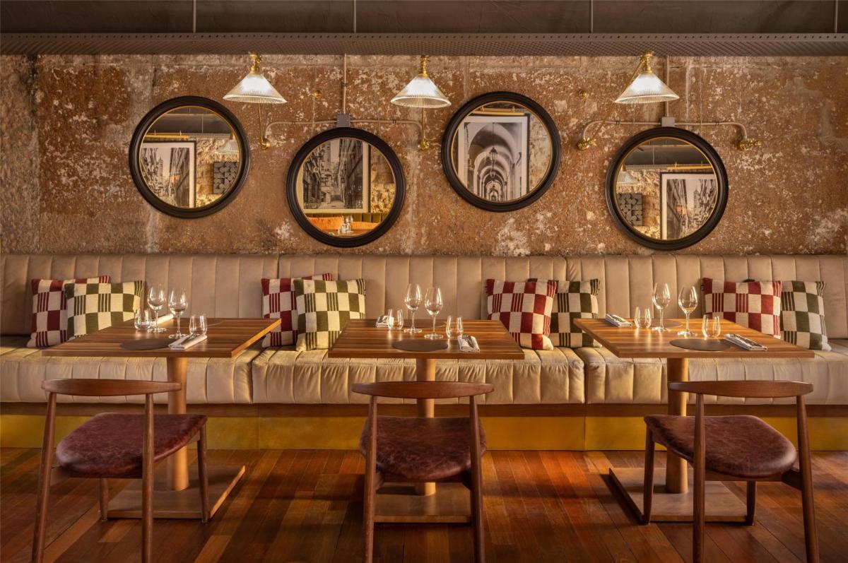 Cour des Loges Lyon, A Radisson Collection Hotel