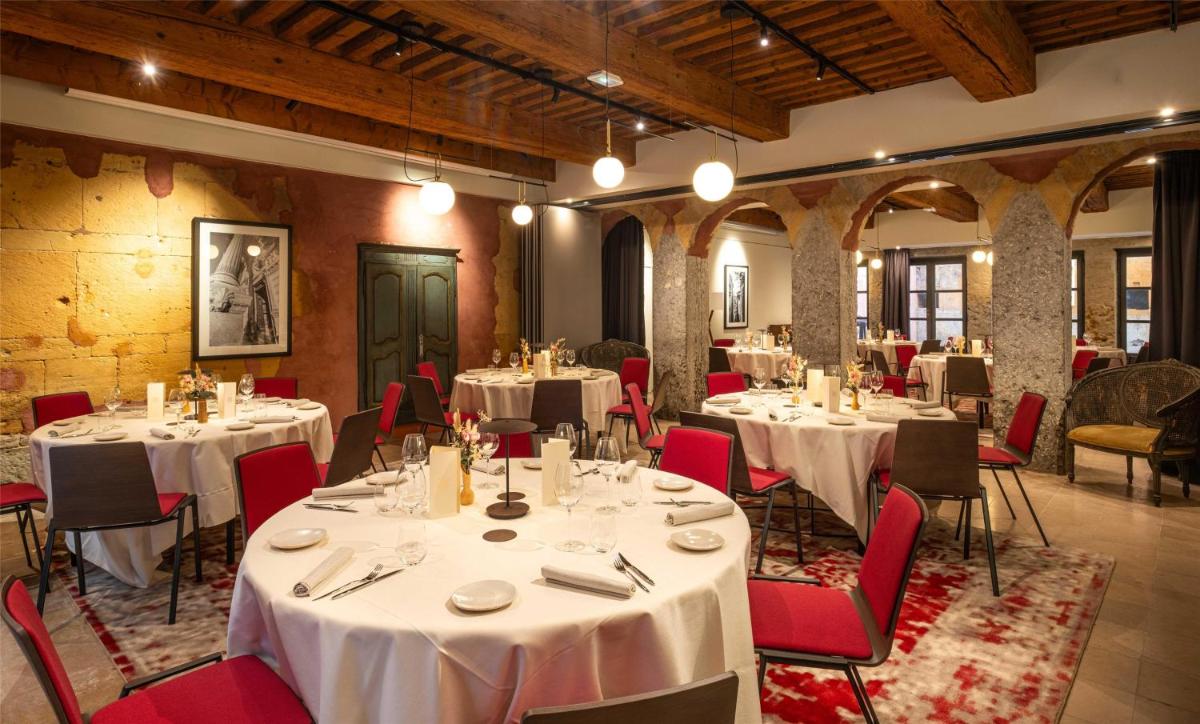 Cour des Loges Lyon, A Radisson Collection Hotel