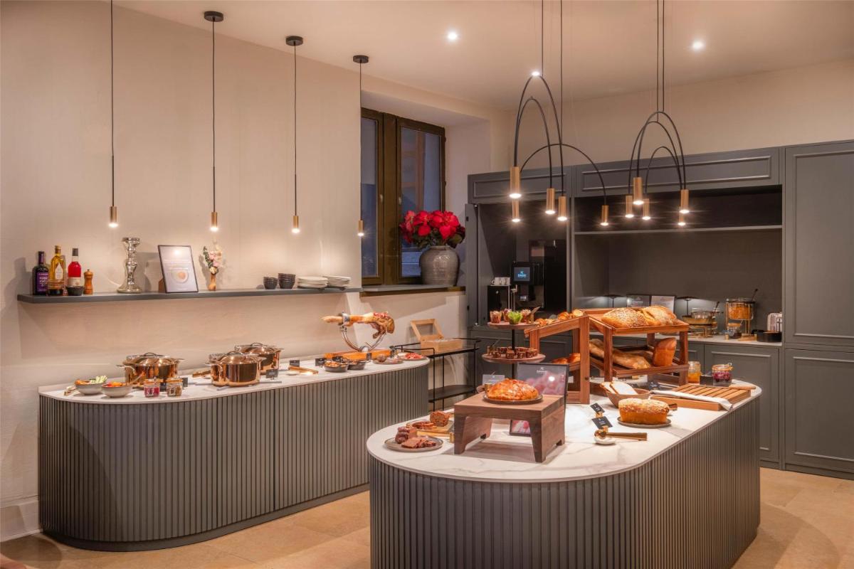 Cour des Loges Lyon, A Radisson Collection Hotel