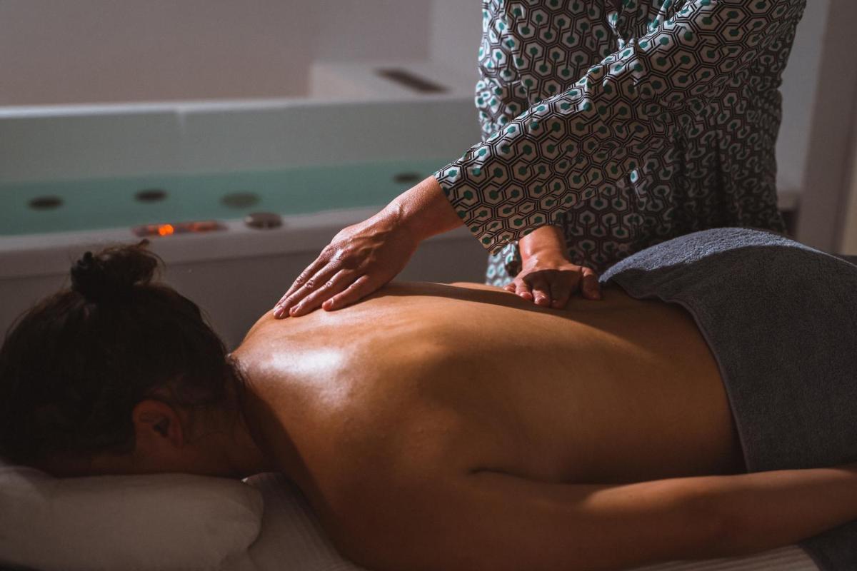 Cresanto Luxury Suites