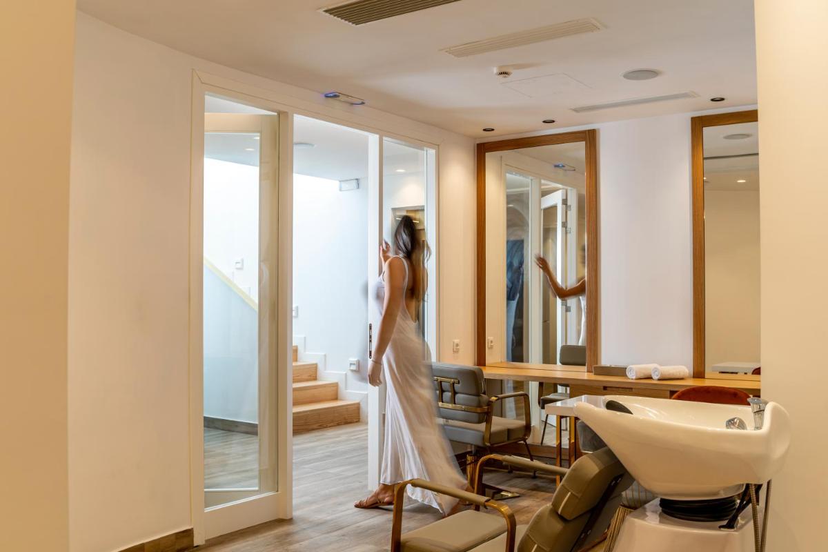 Cresanto Luxury Suites